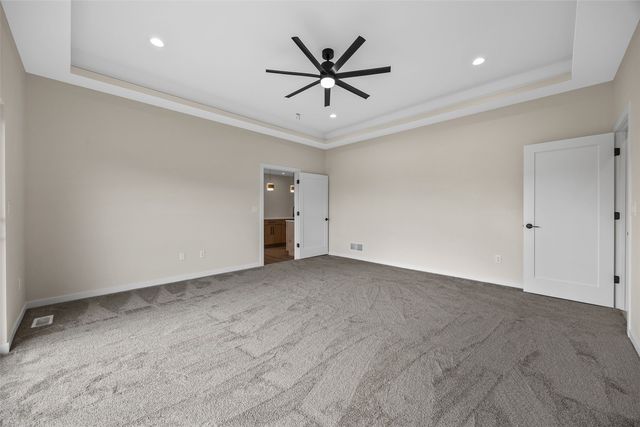 648 Rock Ridge Drive, Tiffin, IA 52340