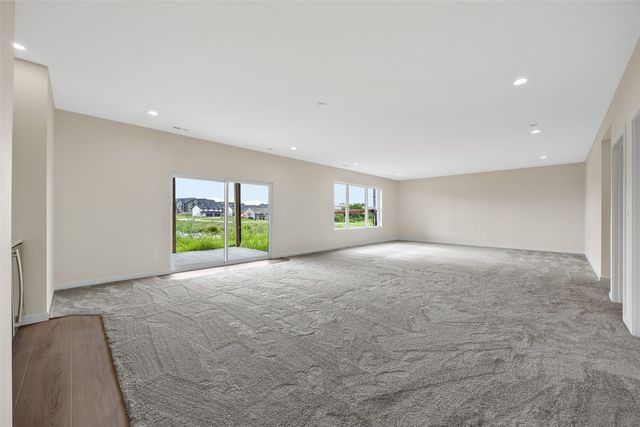 648 Rock Ridge Drive, Tiffin, IA 52340