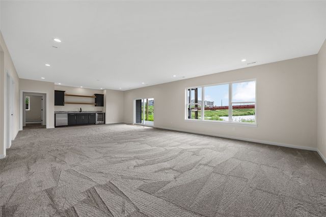 648 Rock Ridge Drive, Tiffin, IA 52340