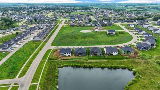 648 Rock Ridge Drive, Tiffin, IA 52340