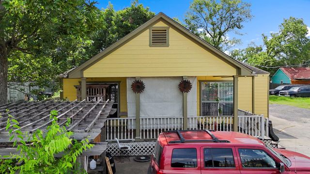 8205 Appleton, Houston, TX 77022