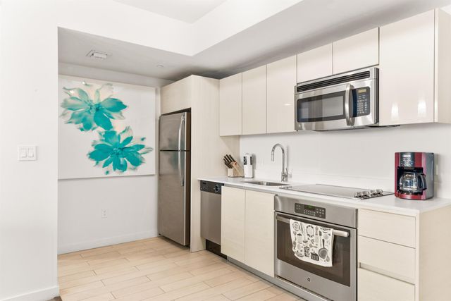 2602 E Hallandale Beach Boulevard R1805, Hallandale Beach, FL 33009