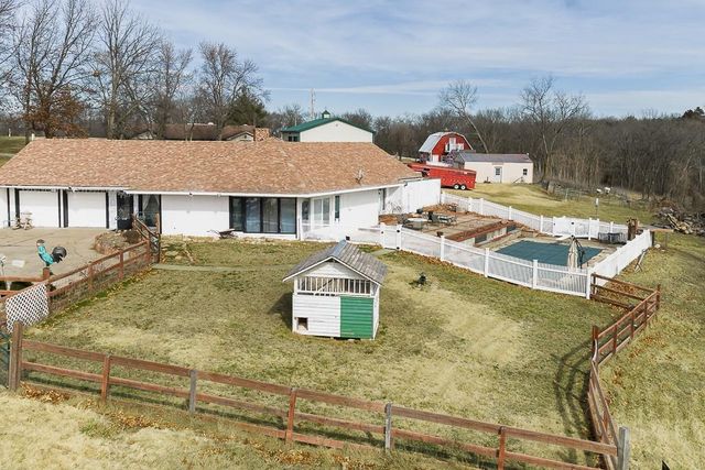 33248 199th Street, Leavenworth, KS 66048