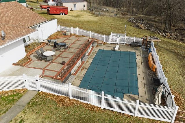 33248 199th Street, Leavenworth, KS 66048