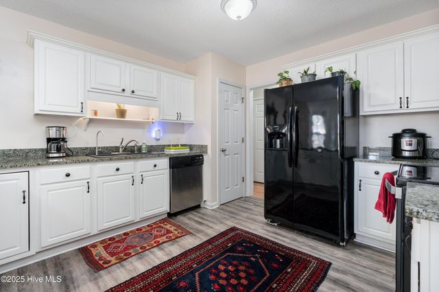 9818 N Olde Towne Wynd SE, Leland, NC 28451