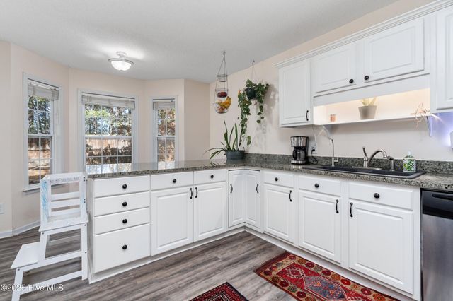 9818 N Olde Towne Wynd SE, Leland, NC 28451