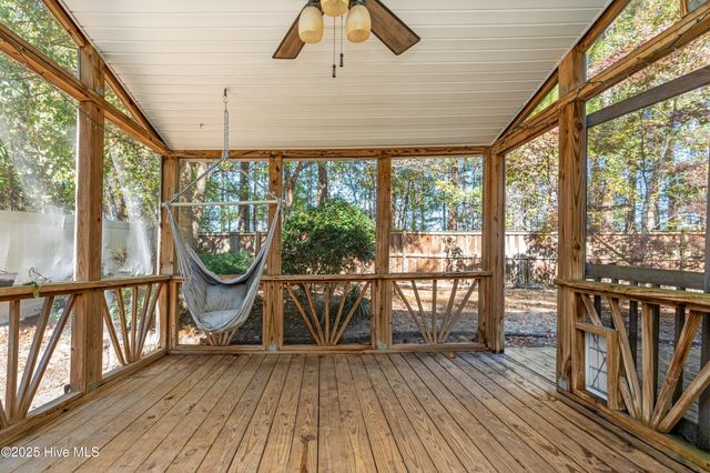 9818 N Olde Towne Wynd SE, Leland, NC 28451
