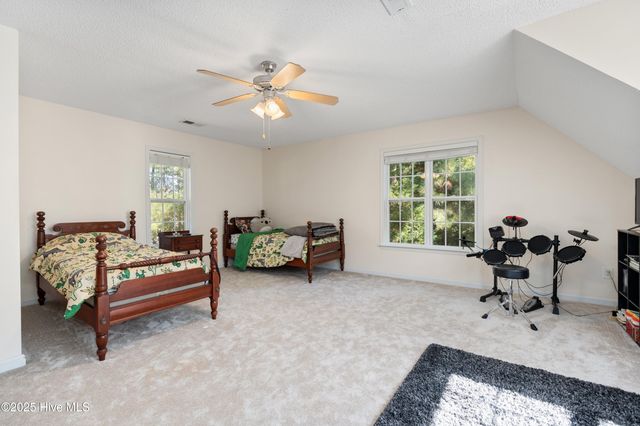 9818 N Olde Towne Wynd SE, Leland, NC 28451