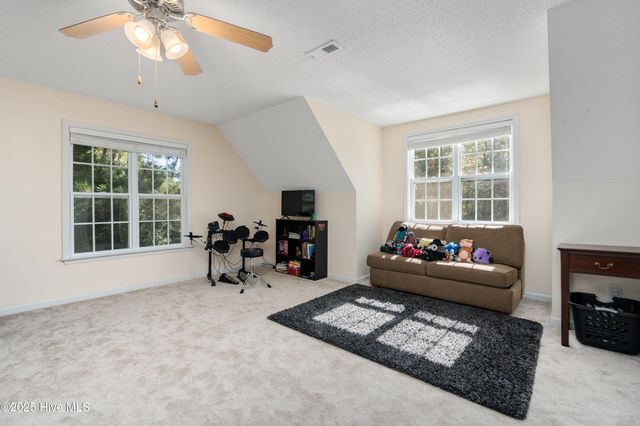 9818 N Olde Towne Wynd SE, Leland, NC 28451