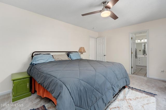 9818 N Olde Towne Wynd SE, Leland, NC 28451
