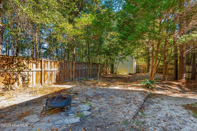 9818 N Olde Towne Wynd SE, Leland, NC 28451