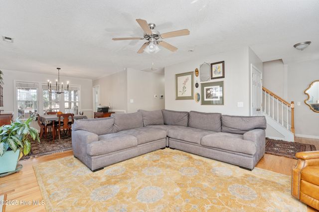 9818 N Olde Towne Wynd SE, Leland, NC 28451