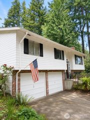 22704 2nd Drive SE, Bothell, WA 98021