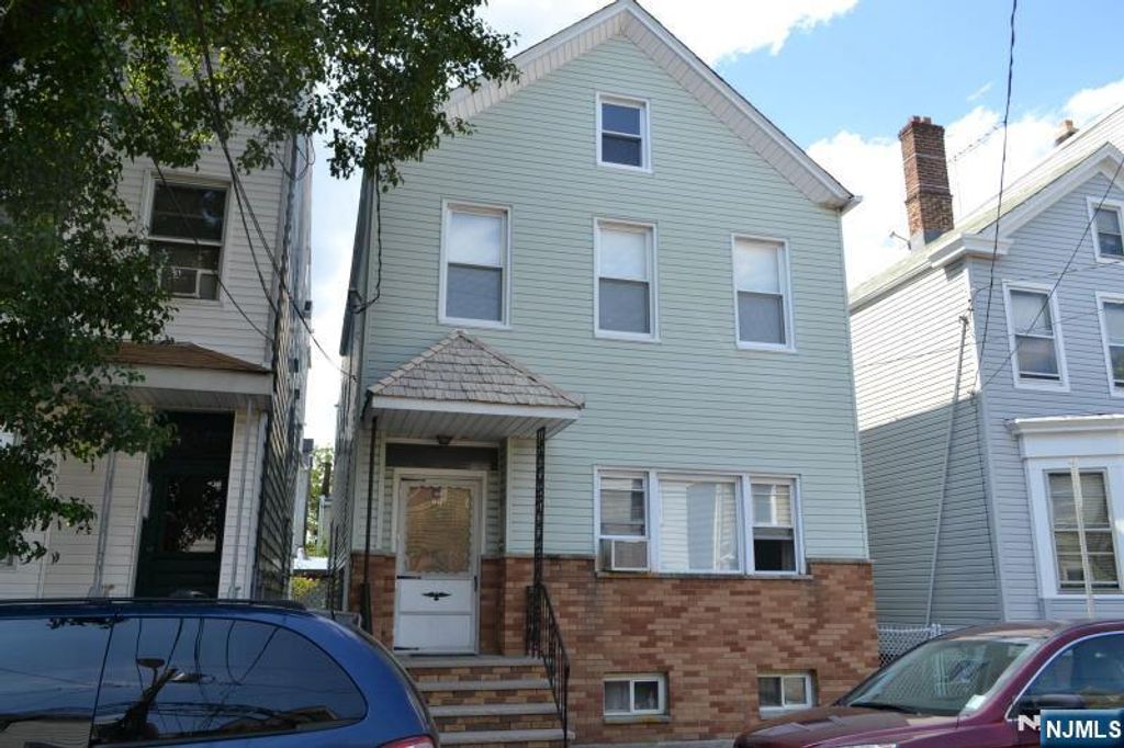 22 Marne Street, Newark, NJ 07105