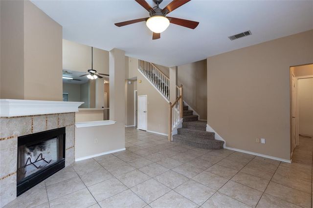 815 BLACK LOCUST DR, Pflugerville, TX 78660