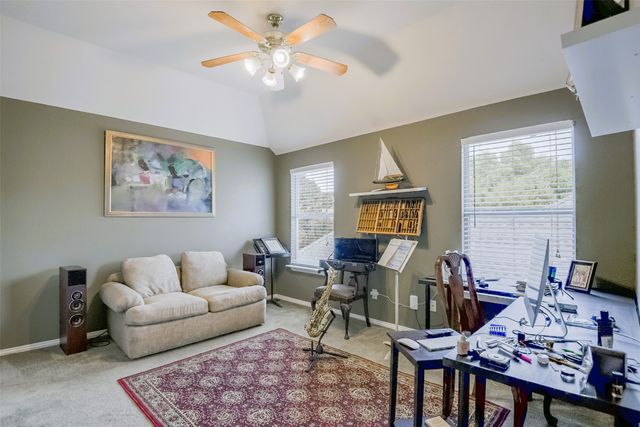 2802 Park Run Drive, Arlington, TX 76016