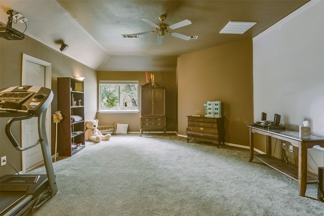 2802 Park Run Drive, Arlington, TX 76016