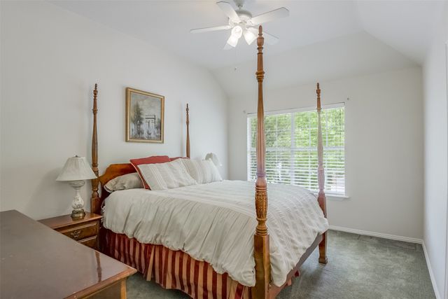 2802 Park Run Drive, Arlington, TX 76016