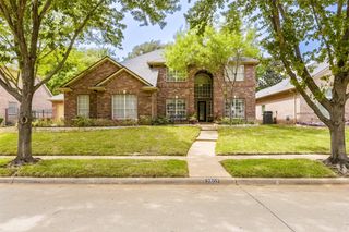 2802 Park Run Drive, Arlington, TX 76016