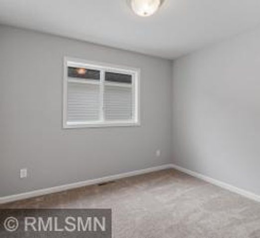 10592 Goodview Avenue S, Cottage Grove, MN 55016