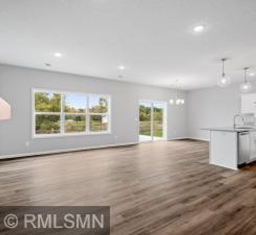 10592 Goodview Avenue S, Cottage Grove, MN 55016