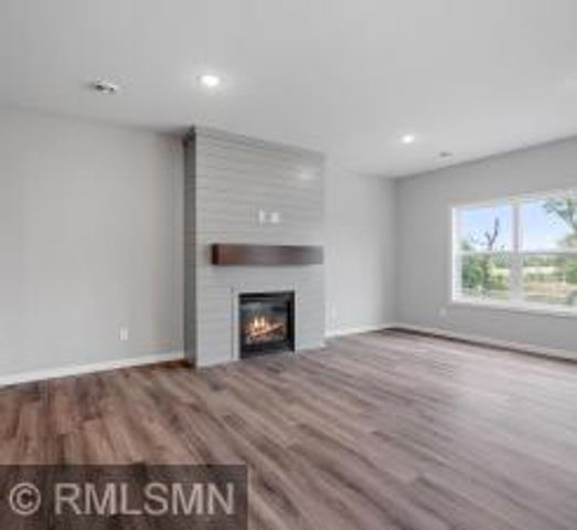 10592 Goodview Avenue S, Cottage Grove, MN 55016