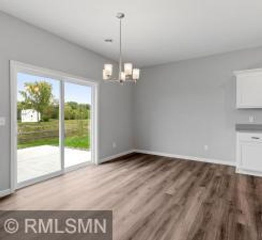 10592 Goodview Avenue S, Cottage Grove, MN 55016