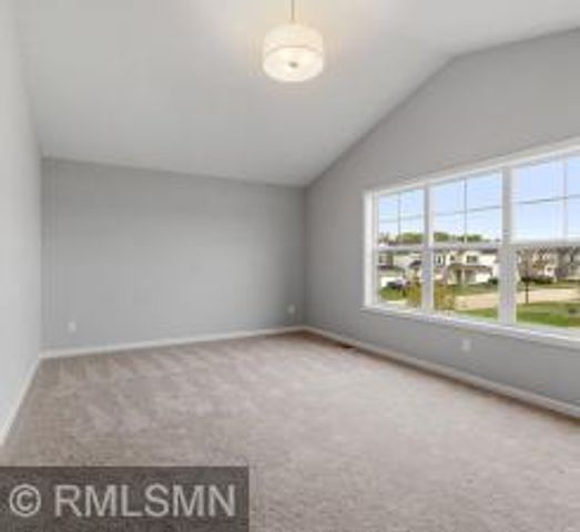 10592 Goodview Avenue S, Cottage Grove, MN 55016