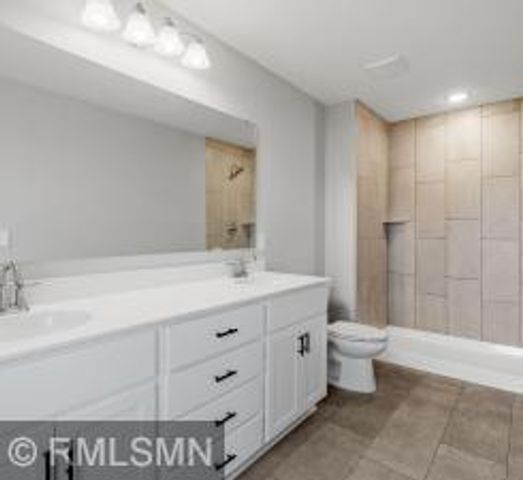 10592 Goodview Avenue S, Cottage Grove, MN 55016
