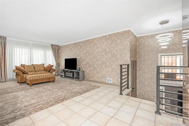 7115 167th Street, Fresh Meadows, NY 11365