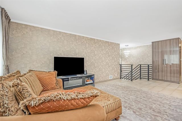 7115 167th Street, Fresh Meadows, NY 11365