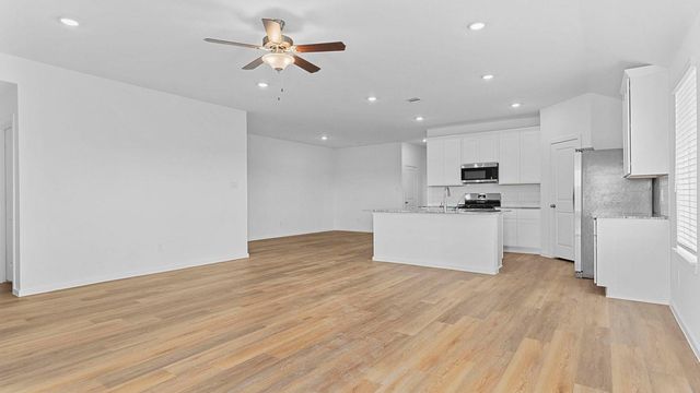 1011 Paddlefish Lane, Alvin, TX 77511