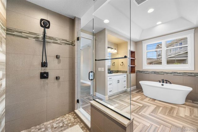 27001 E Long Circle, Aurora, CO 80016