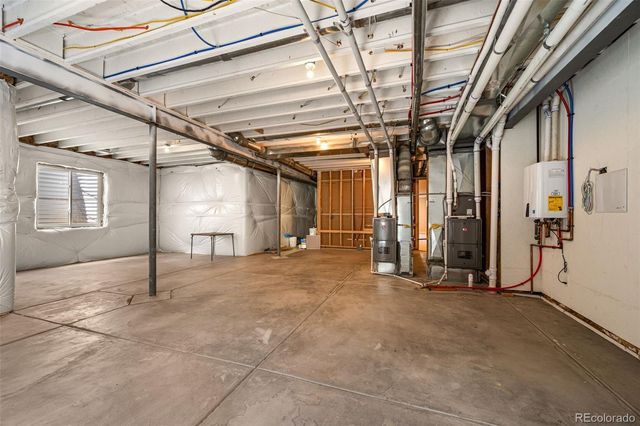 27001 E Long Circle, Aurora, CO 80016