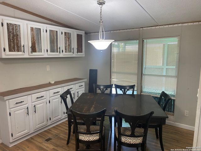 216 County Road 429, Stockdale, TX 78160