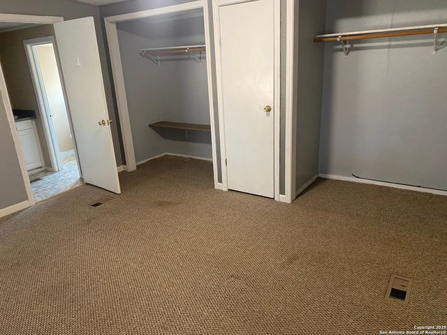 216 County Road 429, Stockdale, TX 78160