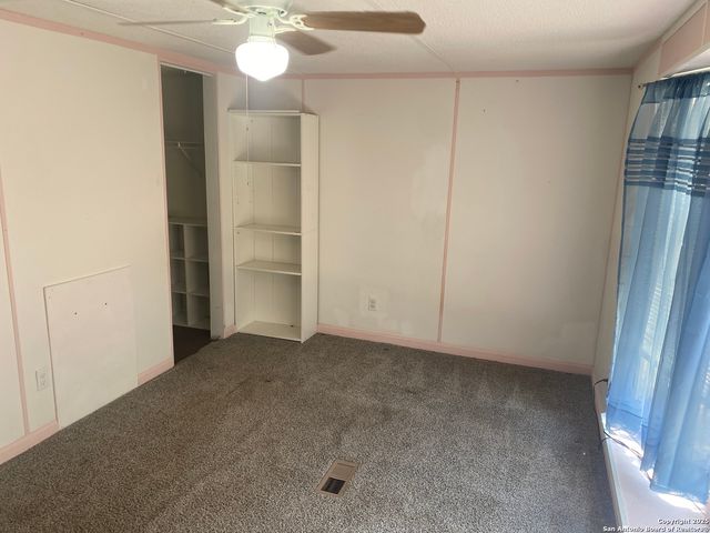 216 County Road 429, Stockdale, TX 78160