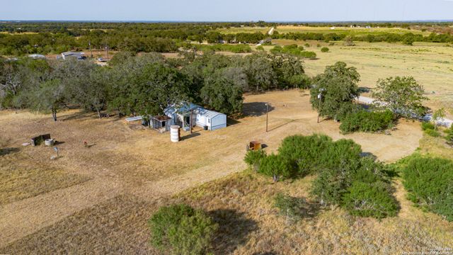 216 County Road 429, Stockdale, TX 78160