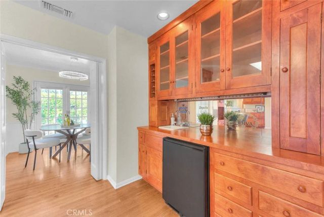 537 Jamestown, Burbank, CA 91504