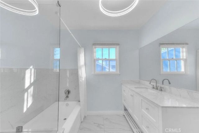 537 Jamestown, Burbank, CA 91504