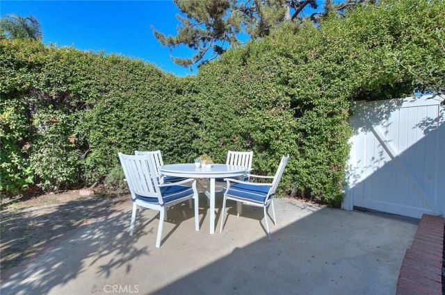 537 Jamestown, Burbank, CA 91504