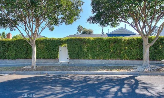 537 Jamestown, Burbank, CA 91504
