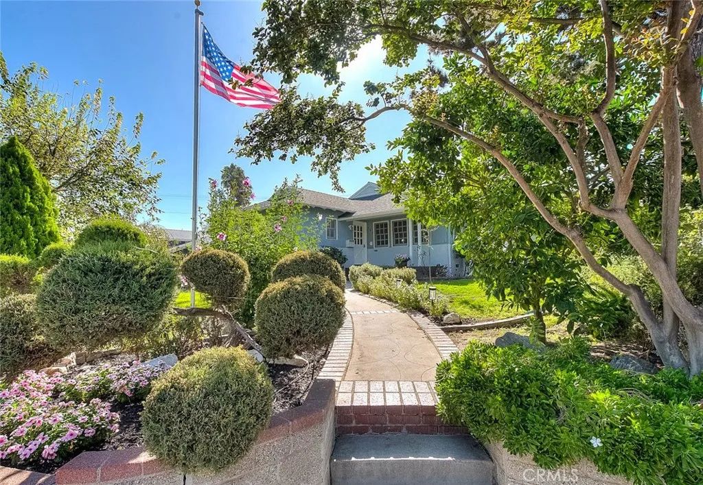537 Jamestown, Burbank, CA 91504