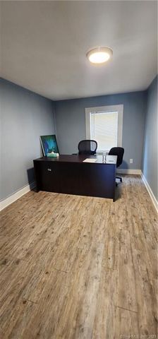 60 Jay Street, New London, CT 06320