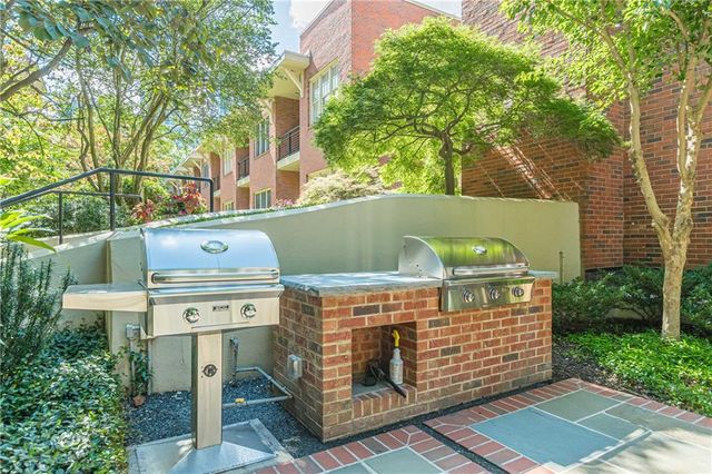266 11th Street NE 205, Atlanta, GA 30309