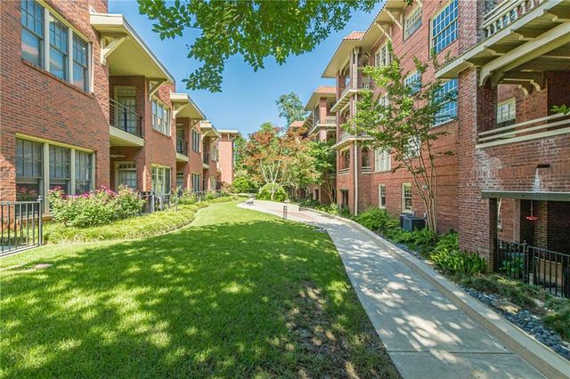 266 11th Street NE 205, Atlanta, GA 30309