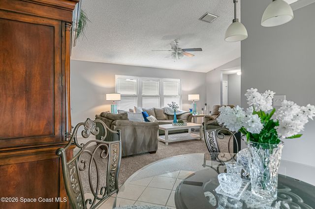606 Seven Gables Circle SE, Palm Bay, FL 32909