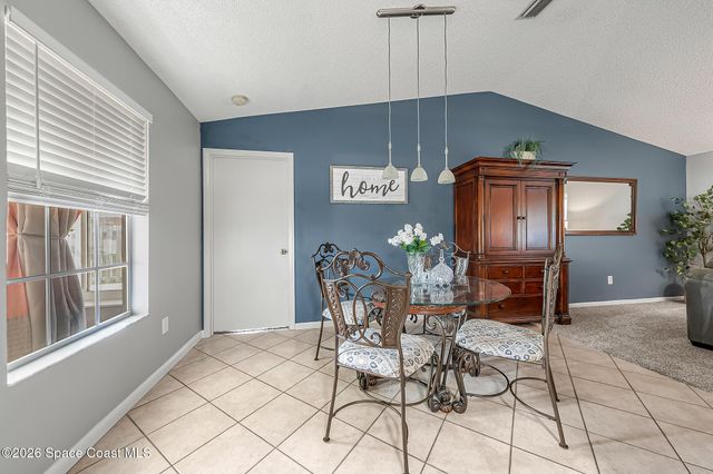 606 Seven Gables Circle SE, Palm Bay, FL 32909