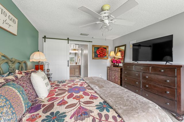 606 Seven Gables Circle SE, Palm Bay, FL 32909