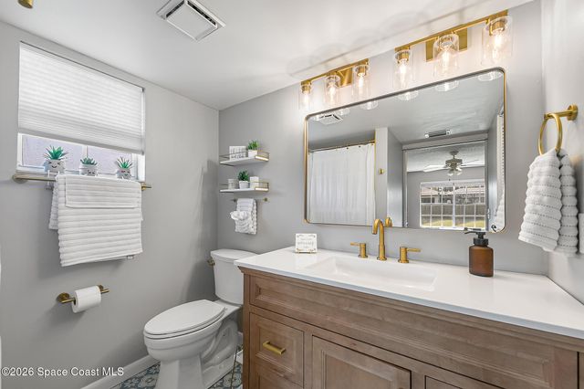 606 Seven Gables Circle SE, Palm Bay, FL 32909